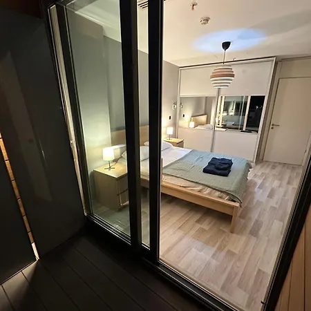 Apartment Excellent Next To The Fisekhane